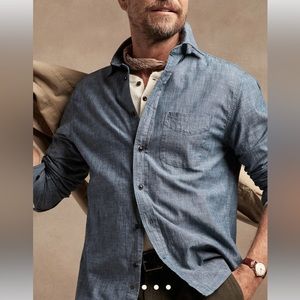 Banana Republic — untucked chambray button down